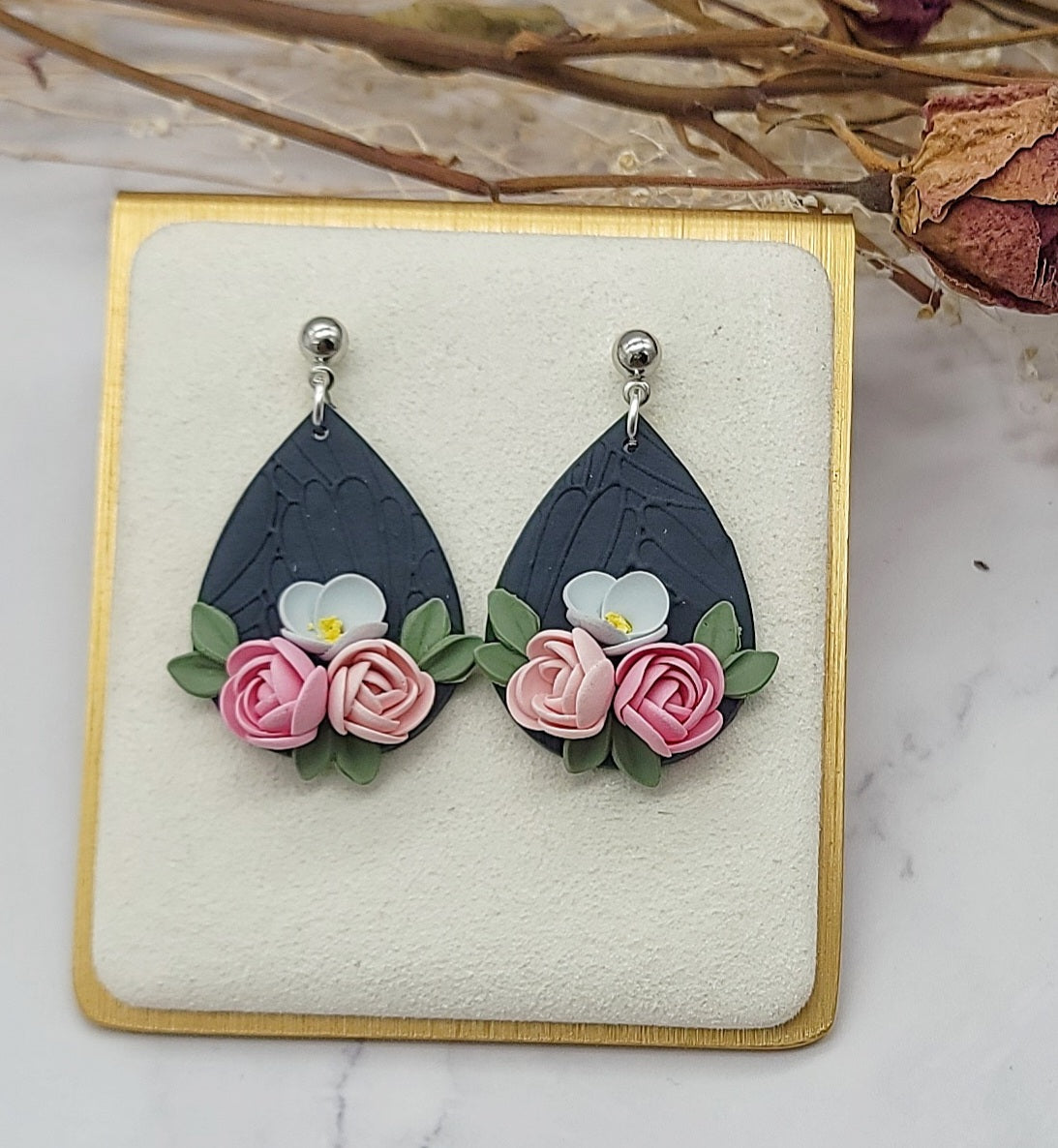 Rose Dangle earrings - I