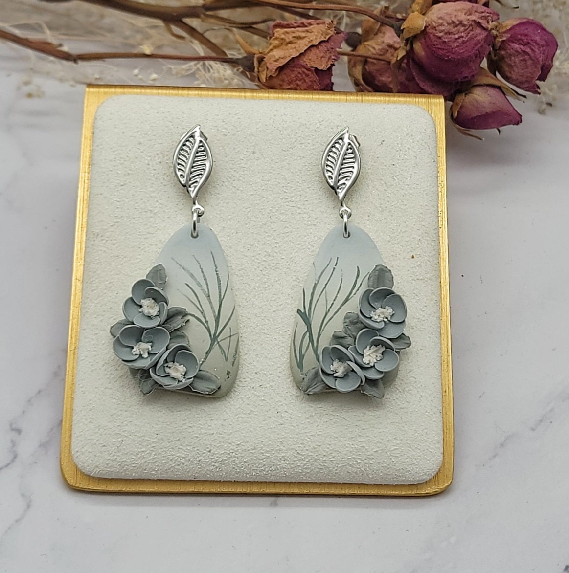 Ombre floral earrings -A