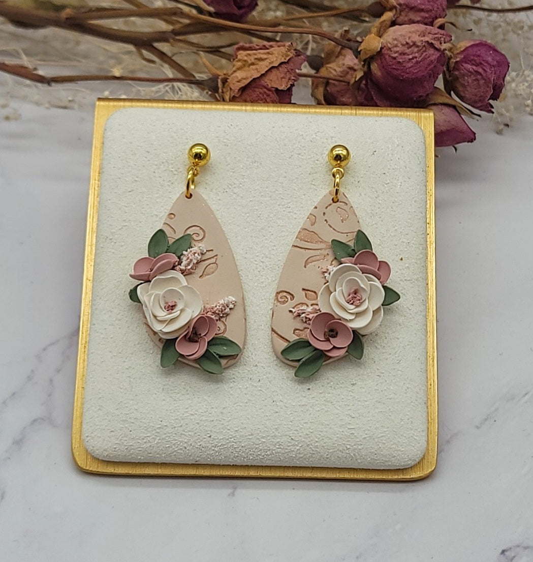 Neutral floral earrings -A