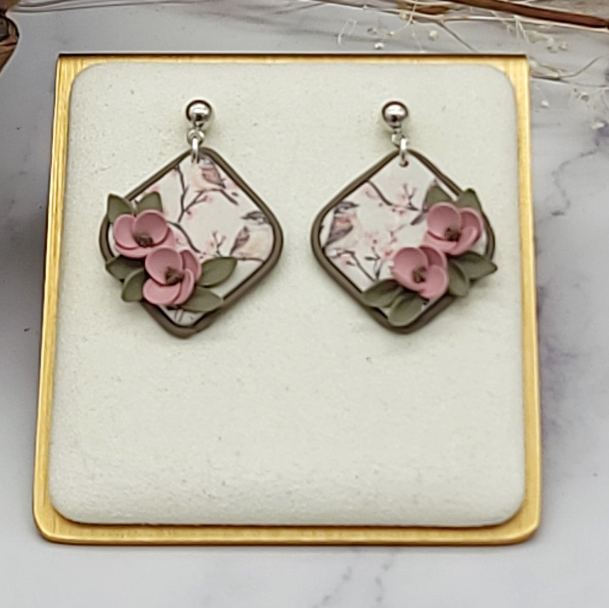 Tiny Bird floral earrings-H