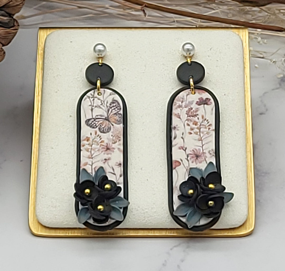 Black floral earrings-A