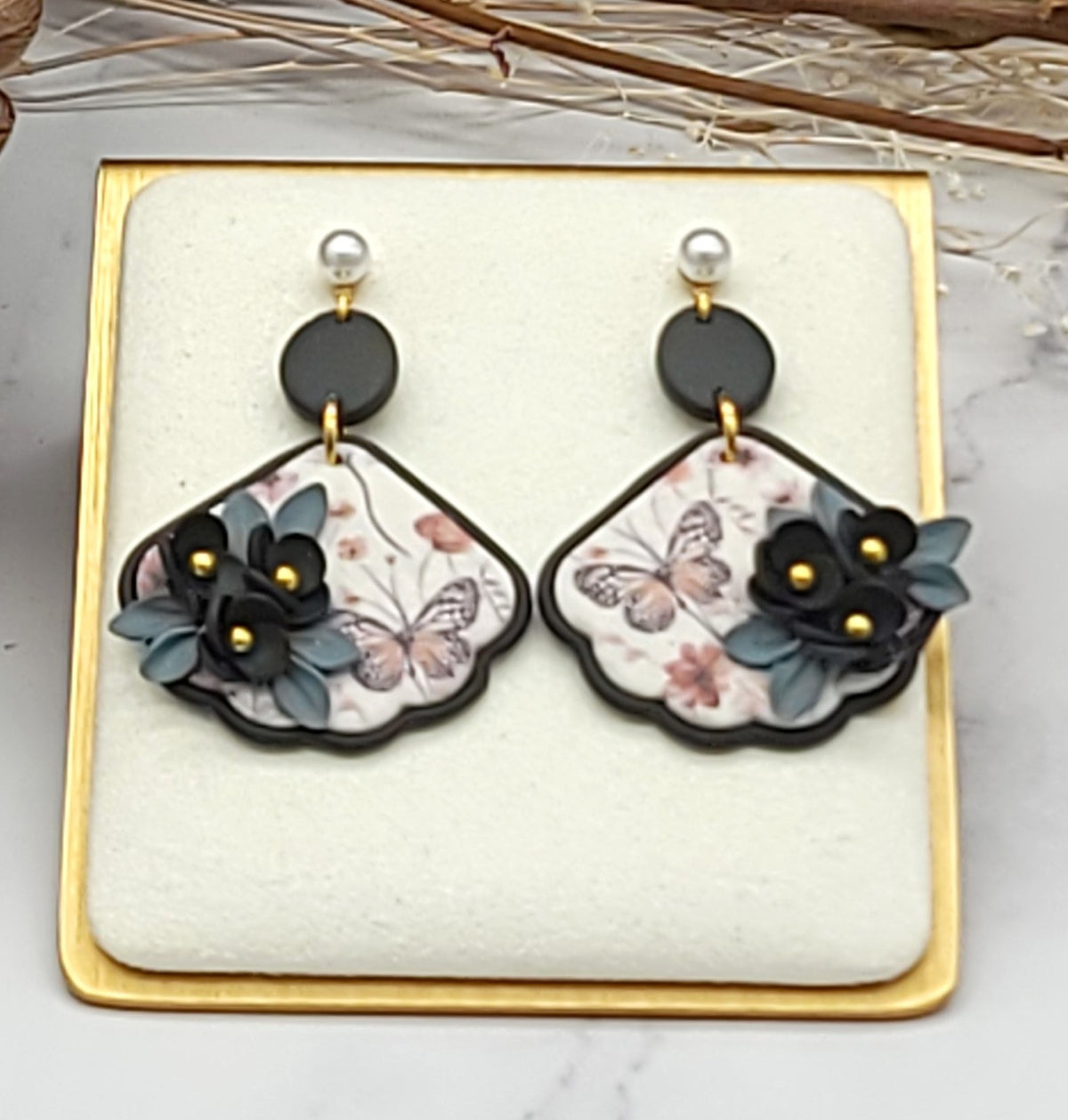 Black floral earrings-D