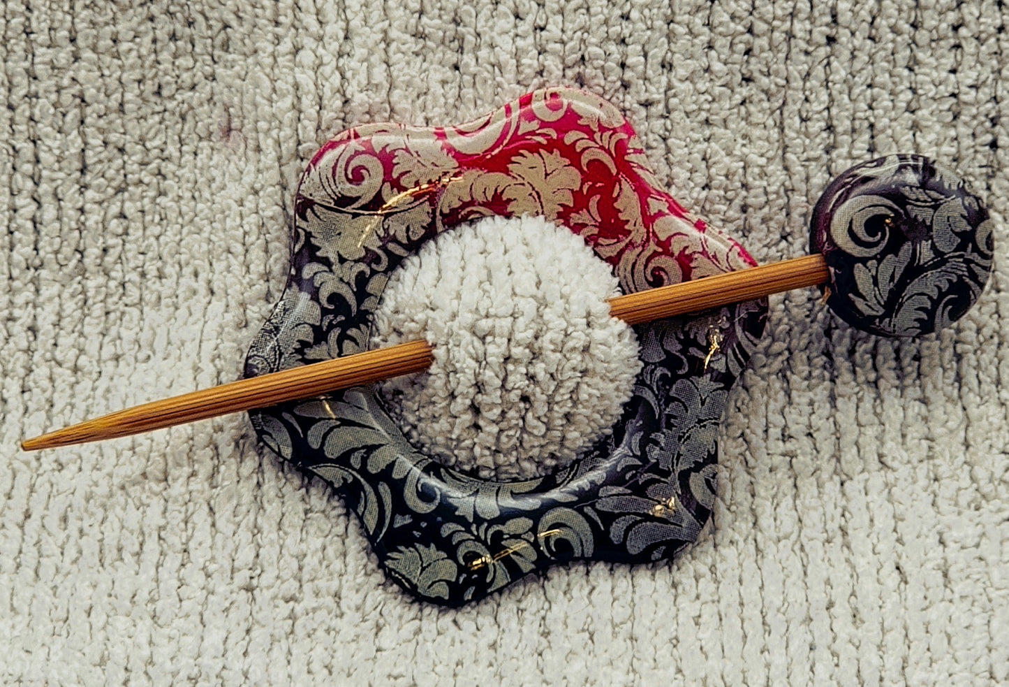 Red and Black Ombre Shawl Pin-B