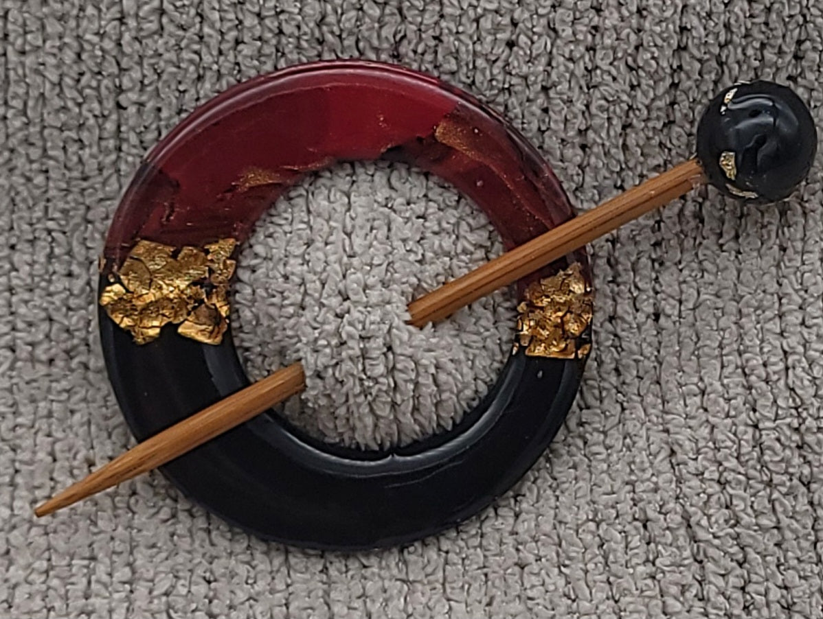 Red Black Gold Shawl Pin