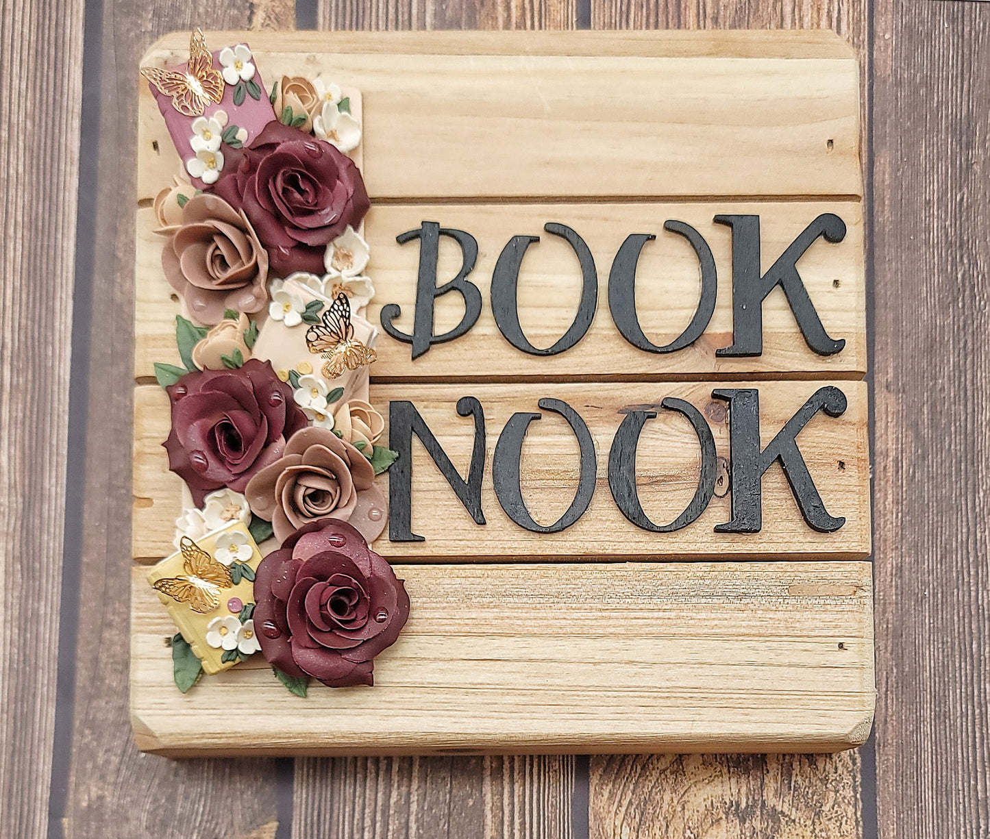 Book Nook-A