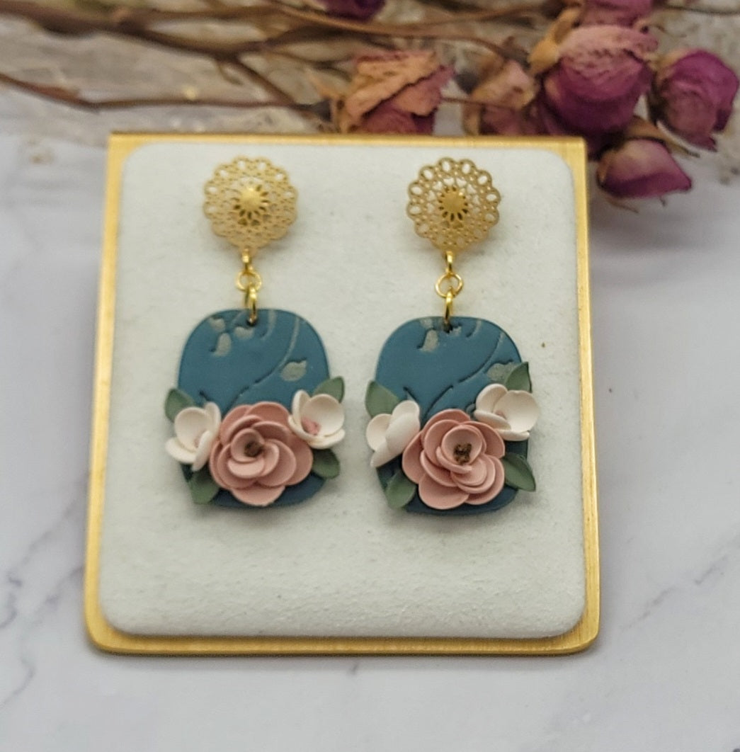 Green Peach floral earrings - E