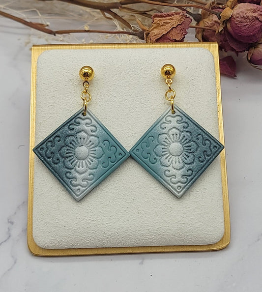 Green ombre earrings -A